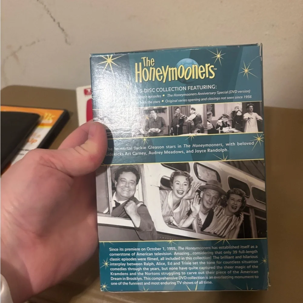 The Honeymooners Classic TV Guide box set